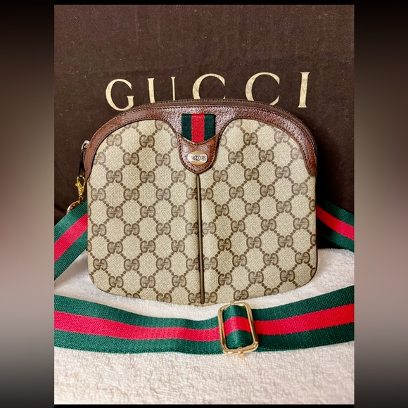 Gucci Crossbody Bag - Picture 2 of 15